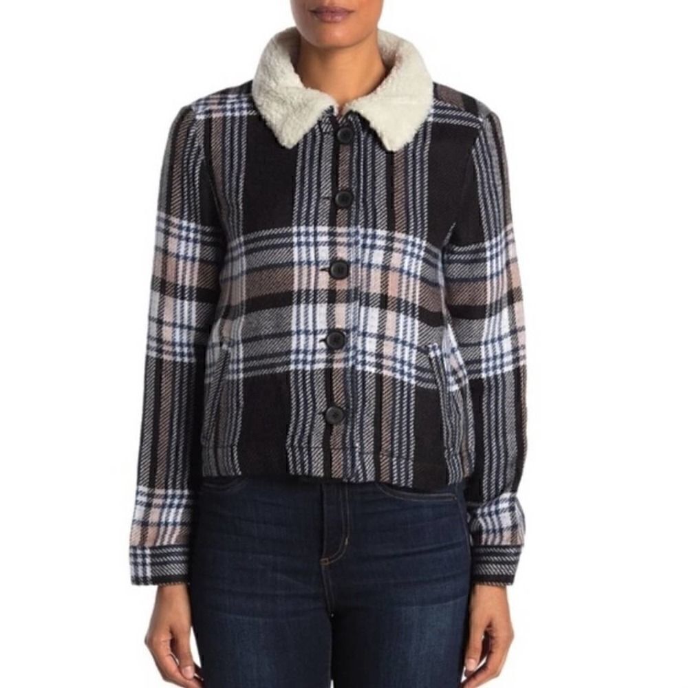 Susina Plaid Shacket   - Picture 11 of 11